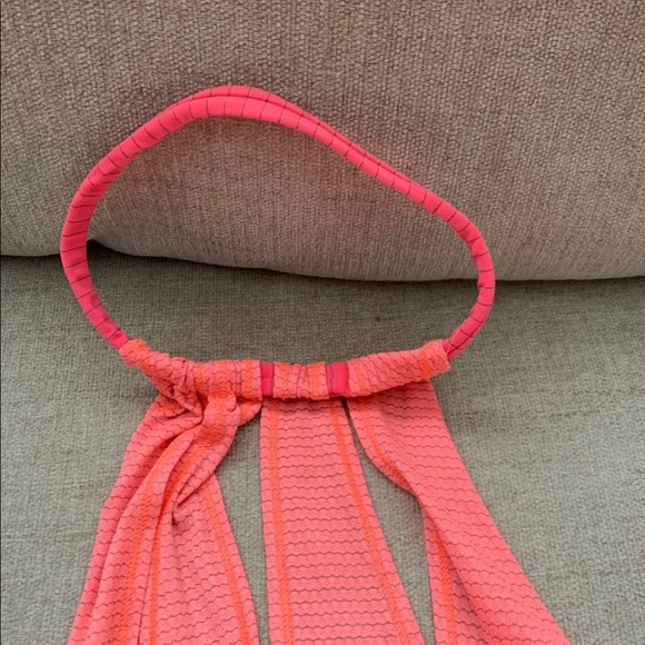 Lululemon Halter top - Picture 5 of 8